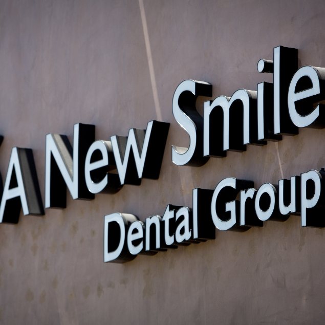 A New Smile Dental Canyon Country sign on outside of Santa Clarita dental office